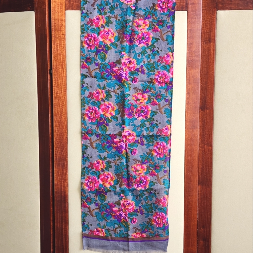 Baar & Beards Rectangular Floral Wool Scarf